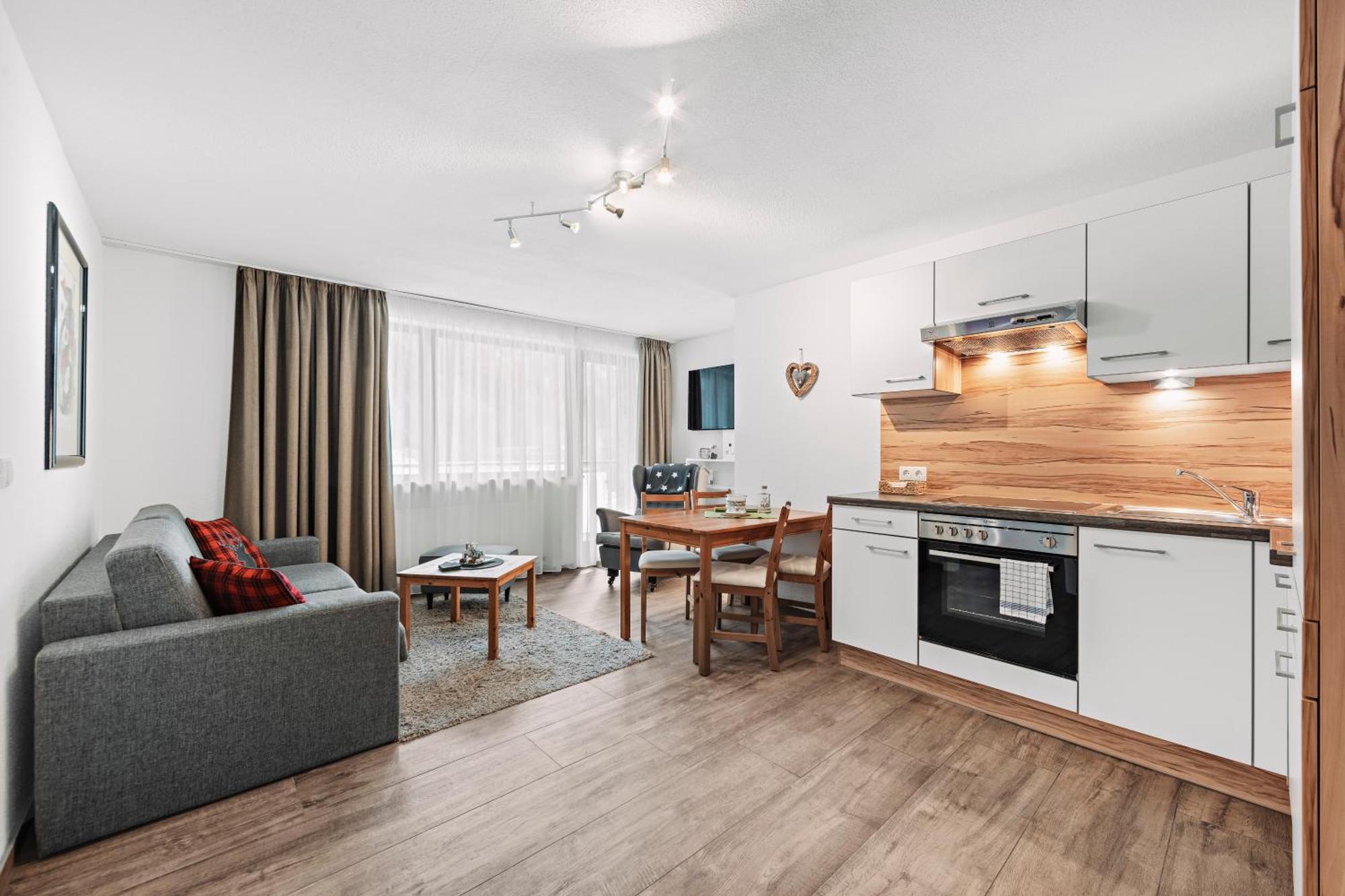 Herzblut Wohlfuehl Appartements Oetz Exteriér fotografie